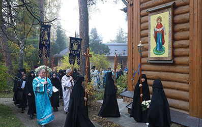 Епископ Солнечногорский Алексий на подворье Зачатьевского монастыря в Барвихе.