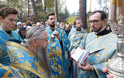 Епископ Солнечногорский Алексий на подворье Зачатьевского монастыря в Барвихе.