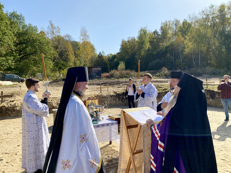 Наместник Данилова монастыря Москвы совершил чин основания храма в Свято-Преображенском скиту.