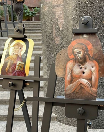 Выставка икон, написанных на бронелистах бронежилетов наших воинов – участников СВО.
