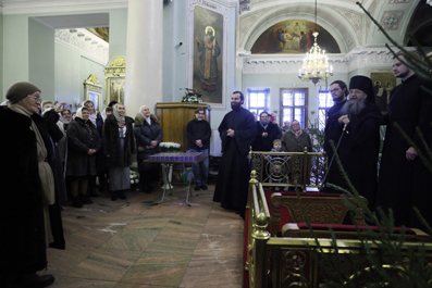 Сотрудники Даниловой обители поздравили епископа Алексия с праздником Рождества Христова